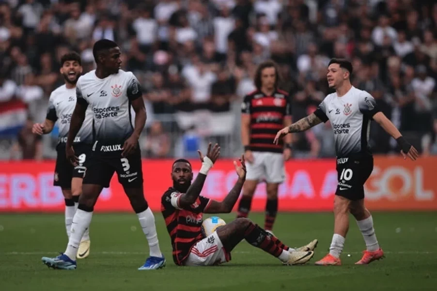 flamengo-segura-vantagem-empata-com-corinthians-e-vai-a-final-da-copa-do-brasil-19cd47fc-da53-4edf-a243-342f405bb96d.jpg