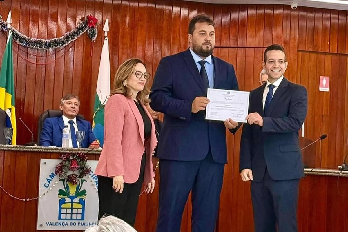 Abdonzinho da Saúde é diplomado vereador em Valença do Piauí