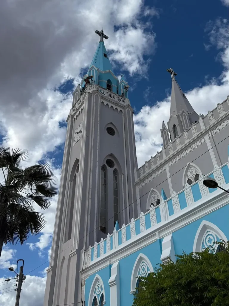 ✨-A-Igreja-Matriz-de-Nossa-Senhora-dos-Remedios-esta-ficando-de-cara-nova-✨A-pintura-esta-sendo-768x1024