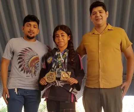 aluna-civico-jiu-jitsu