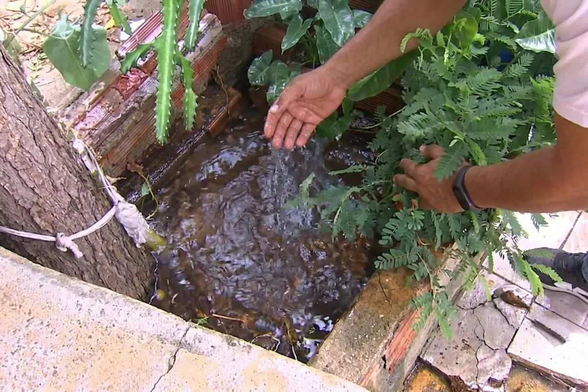 Vazamento atrapaçha a vida de várias família - Foto: Divulgação