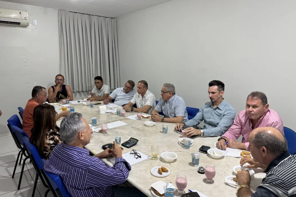 Câmara de Dirigentes Lojista de Picos (CDL) e da Associação Comercial e Industrial de Picos (ACIMPI)