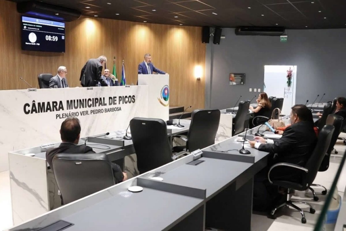 Câmara Municipal de Picos - Foto: Cidadesnanet