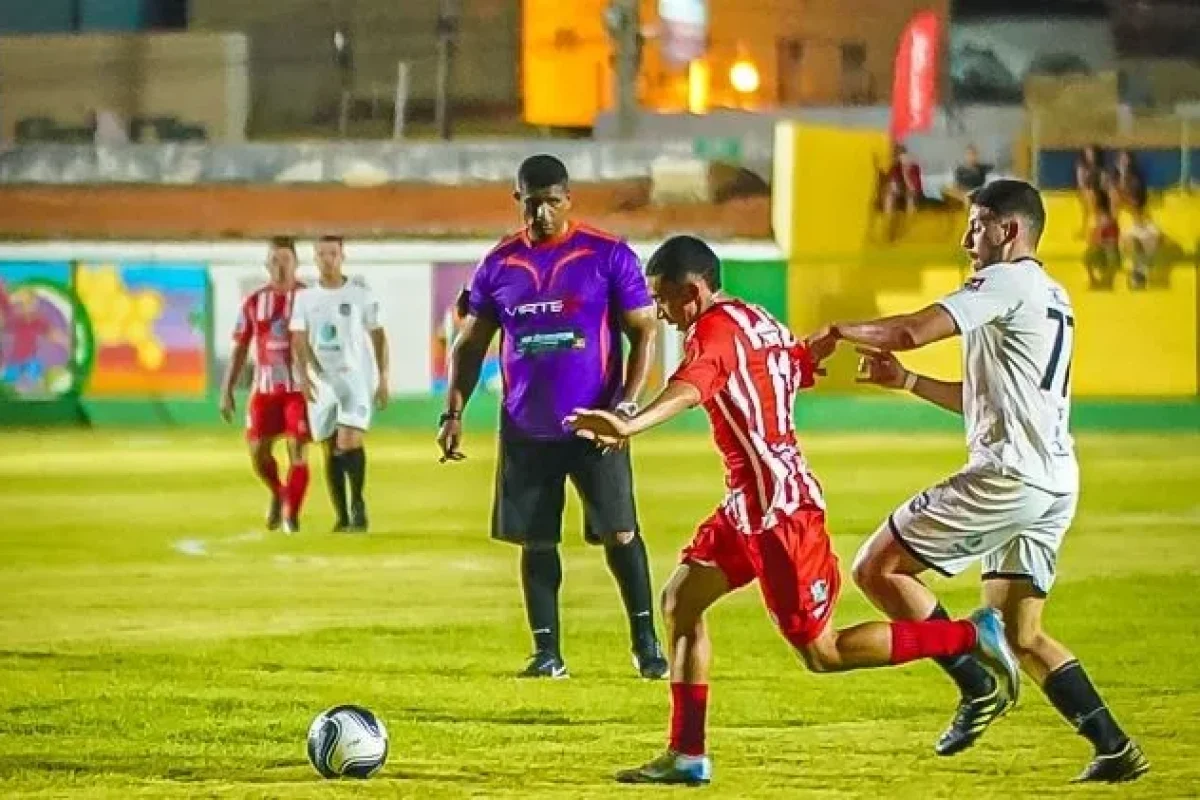 Agora com 16 equipes participantes terão início as oitavas de final da Copa Leonardo 7. Fotos/ Matheus Henrique