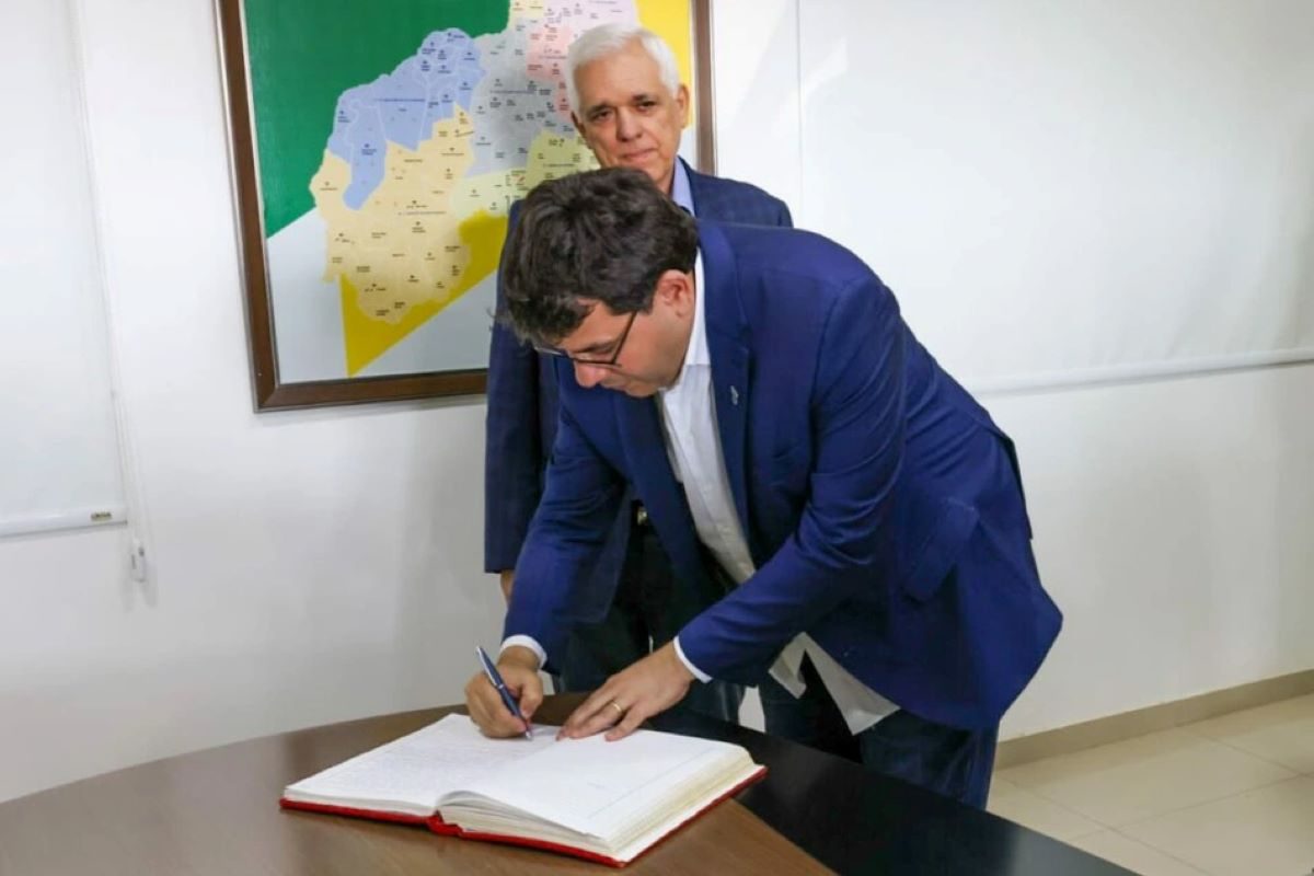 rafael-fonteles-reassume-governo-do-piaui-apos-viagem-para-o.jpeg.950x0_q95_crop