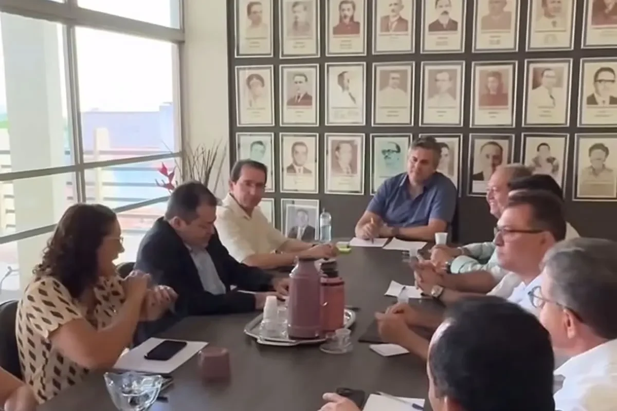 No primeiro dia como prefeito, Pablo Santos foca em alinhamento com a equipe